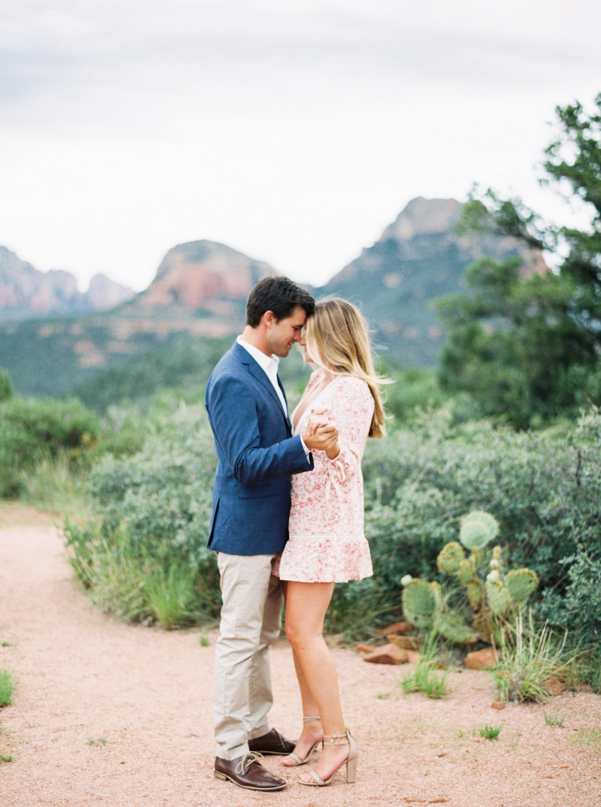 Kristen & Derek | Engagement Session | Sedona, Arizona | Mary Claire Photography | Arizona & Destination Fine Art Wedding Photographer