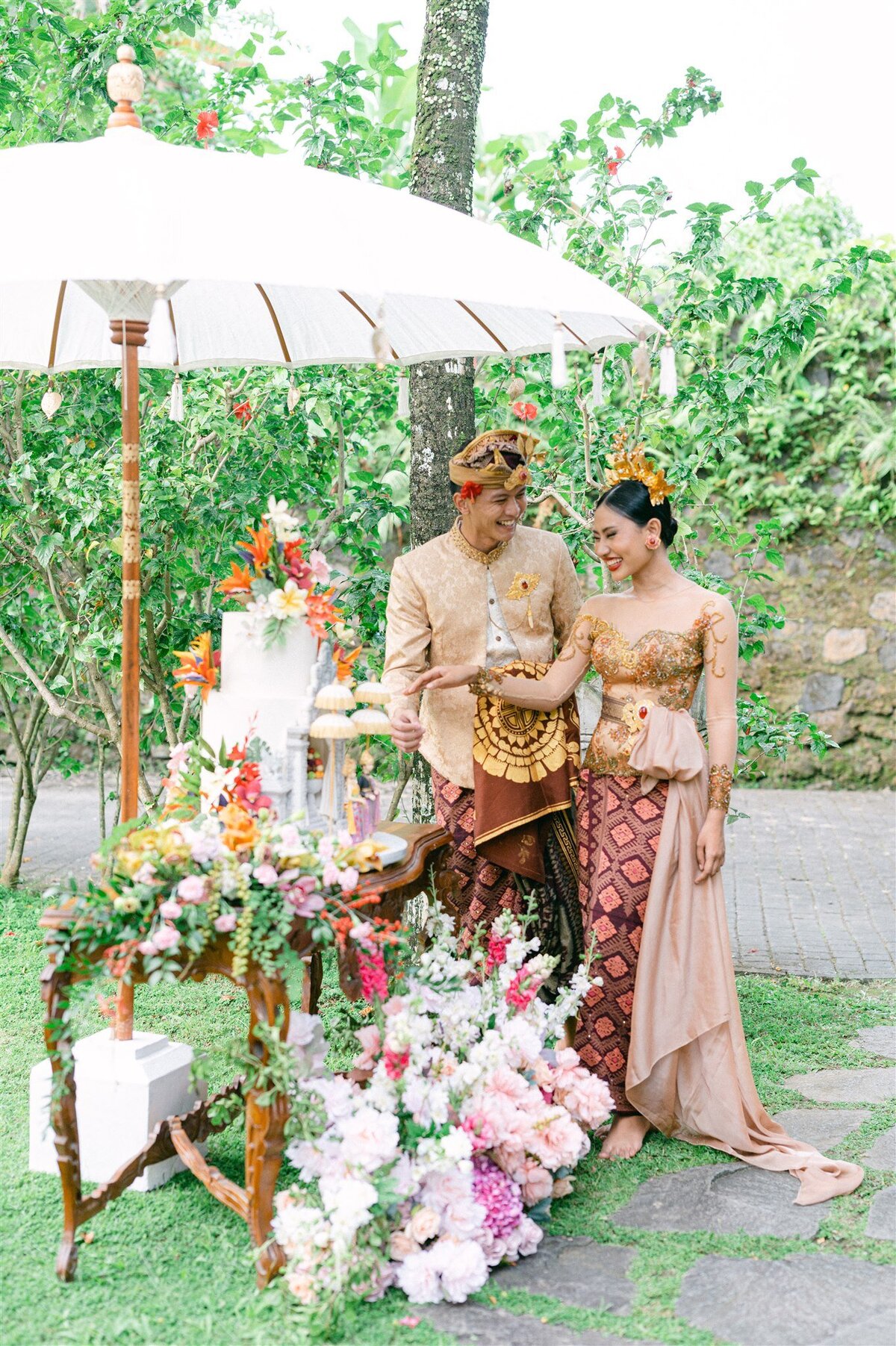 studio-dukesa-amy-huang-fine-art-destination-wedding-film-photography-showit-design-partner-148