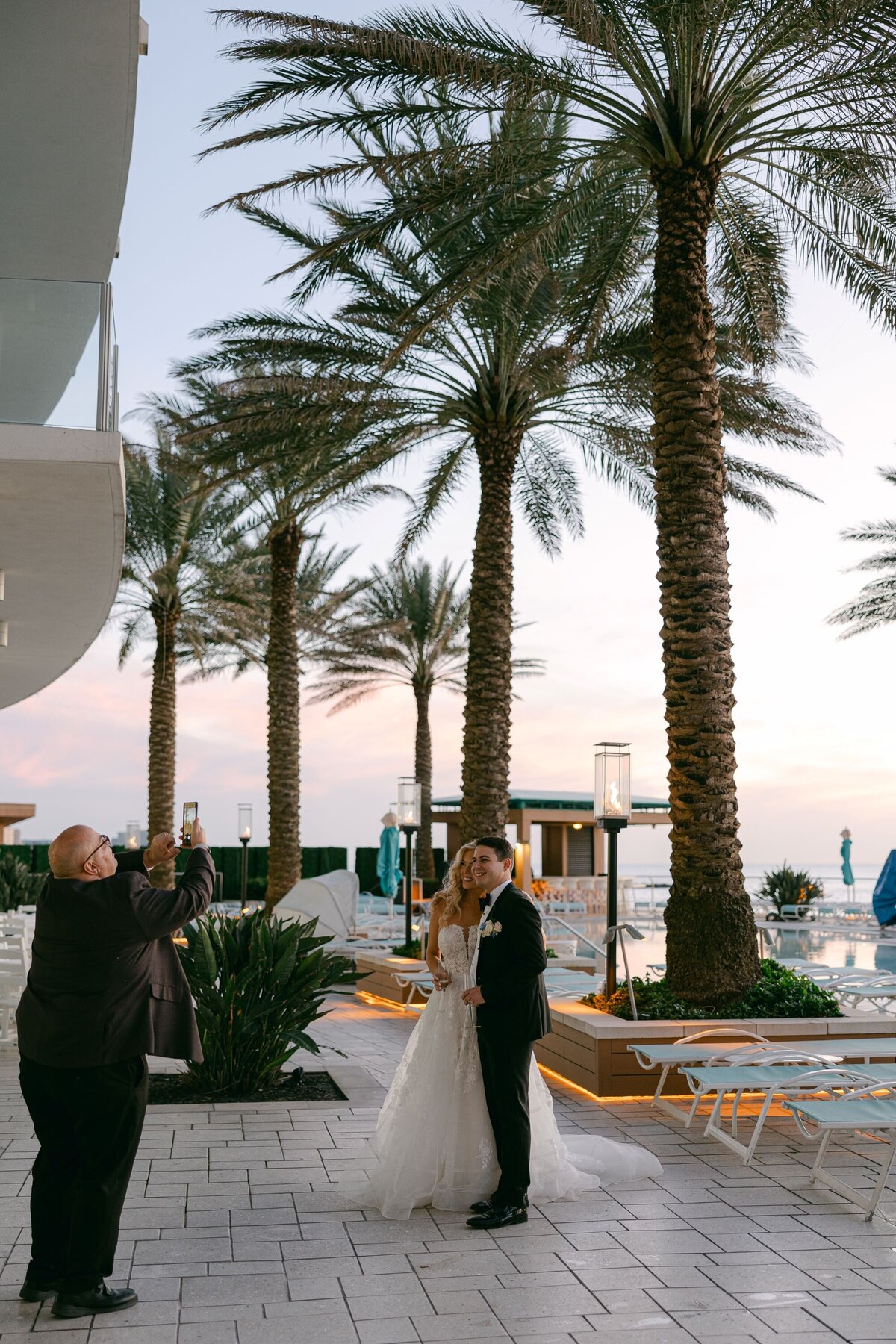brittany-pannebaker-tampa-florida-destination-wedding-photographer-wedding-amanda-and-josh-clearwater-opal-sands-259