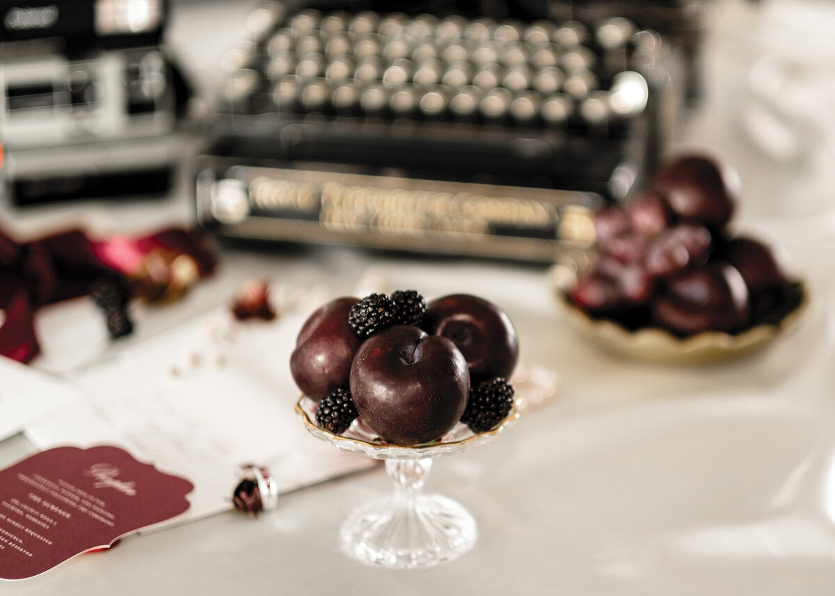 JulieTrinhPhotographyNebraskaWeddingDayMagazineFW2025-3