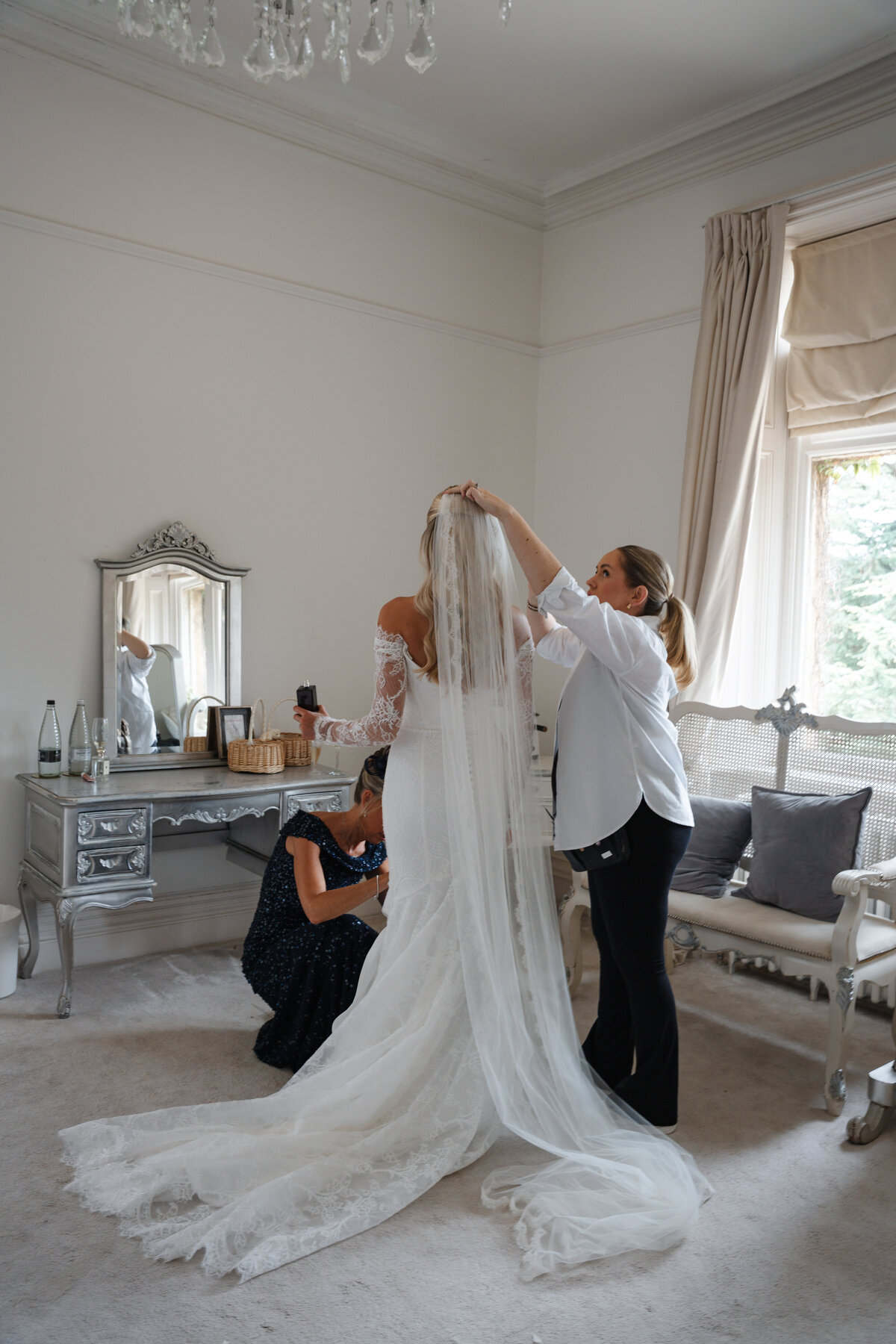GraceDovePhotography_Annabel&Bradley_Wedding-Prep-134