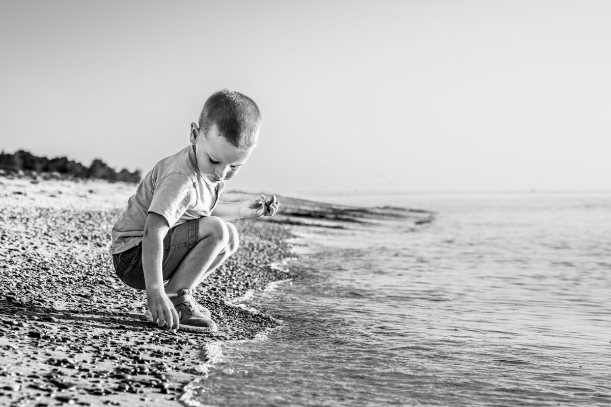 Children photography session outdoor at the beach sunshine