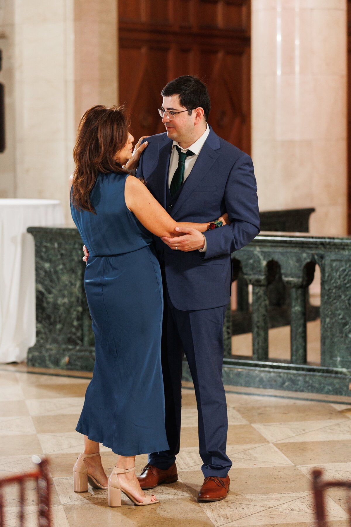 53-grand-rapids-city-flats-hotel-wedding