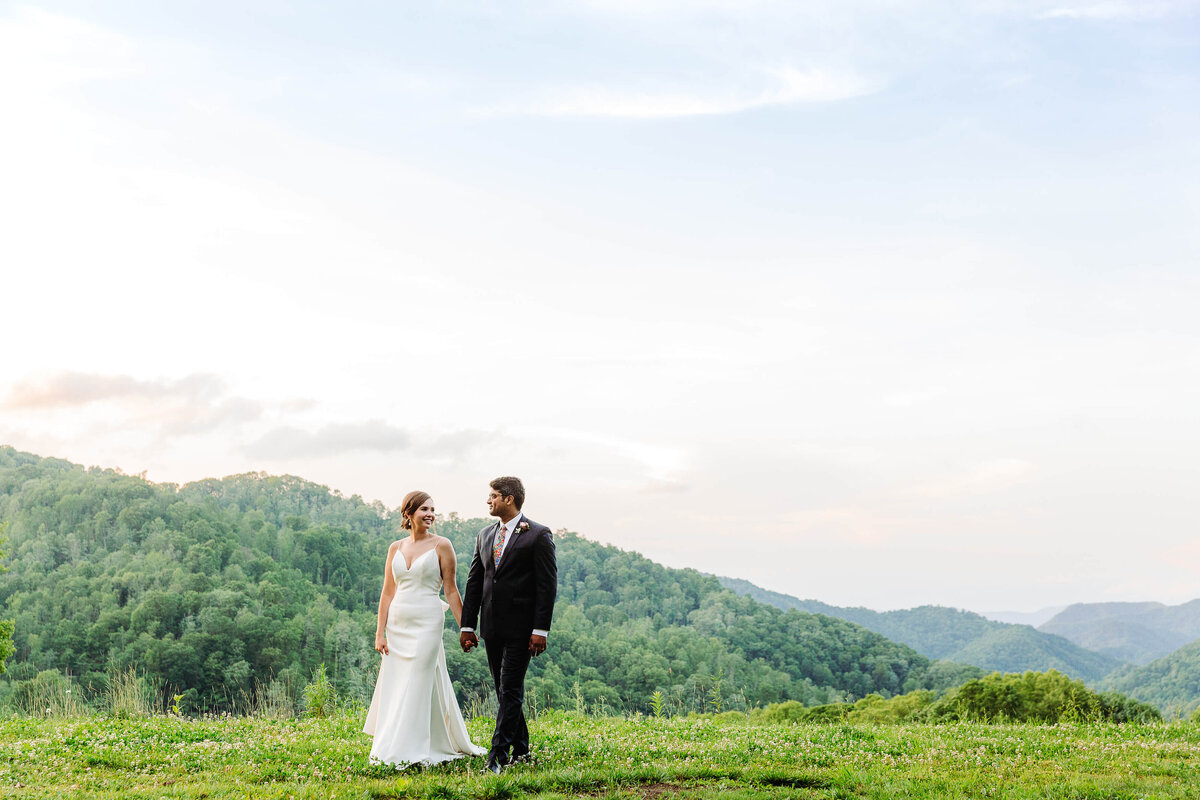 Hot-Springs-Cabin-NC-Elopement-18
