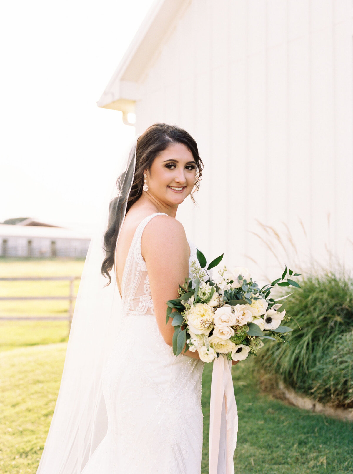 KBrancato-Farmhouse-Bridals-10821_05