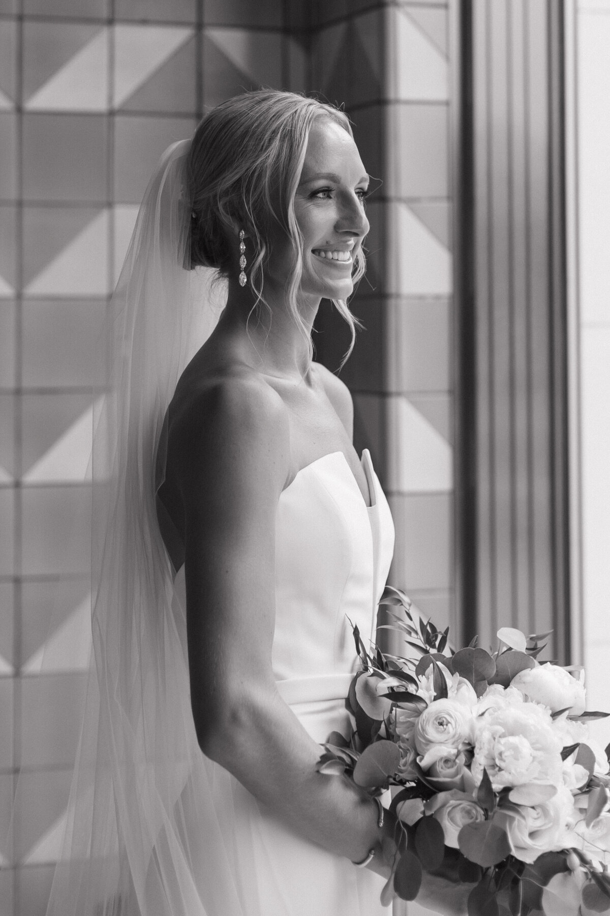 Black and white Indianapolis bridal portrait photography