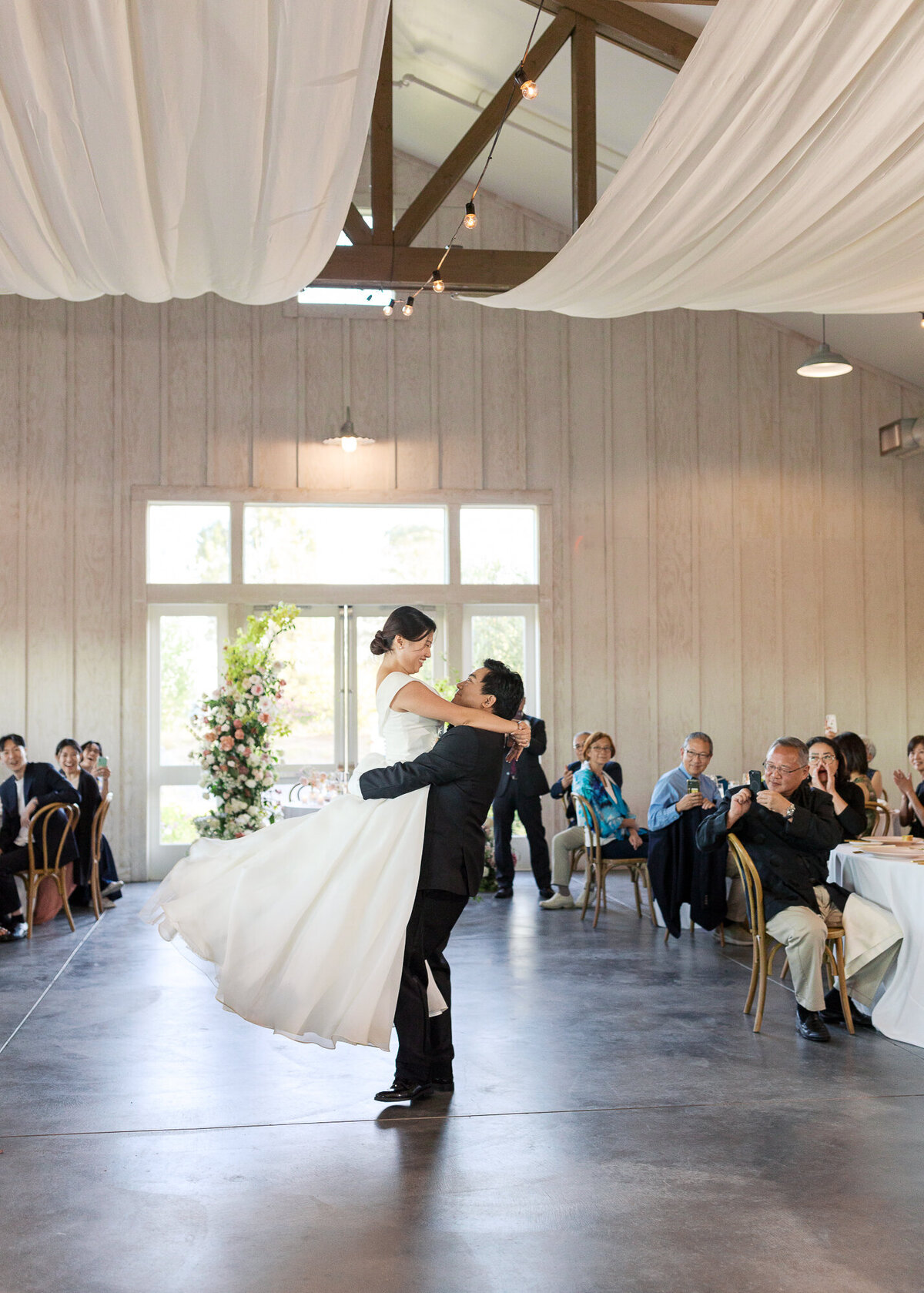 barn-harrow-cellars-wedding352