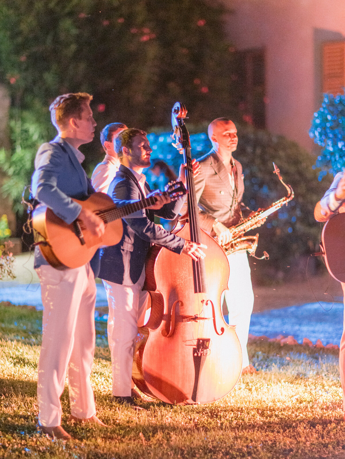 32-Luxury-wedding-entertainment-Eventoile-11