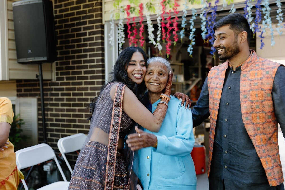 Nichole-Babiez-Photography-wedding-photographer-indian-wedding-photographer-mendhi-sangeet-baraat-luxury-chicago-illinois-marriott-schaumburg-35