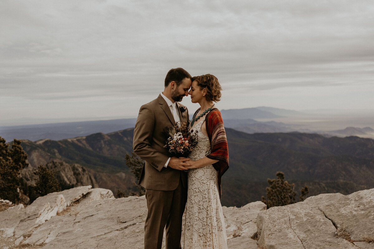 jemez-pueblo-sandia-crest-2-day-elopement-new-mexico-34