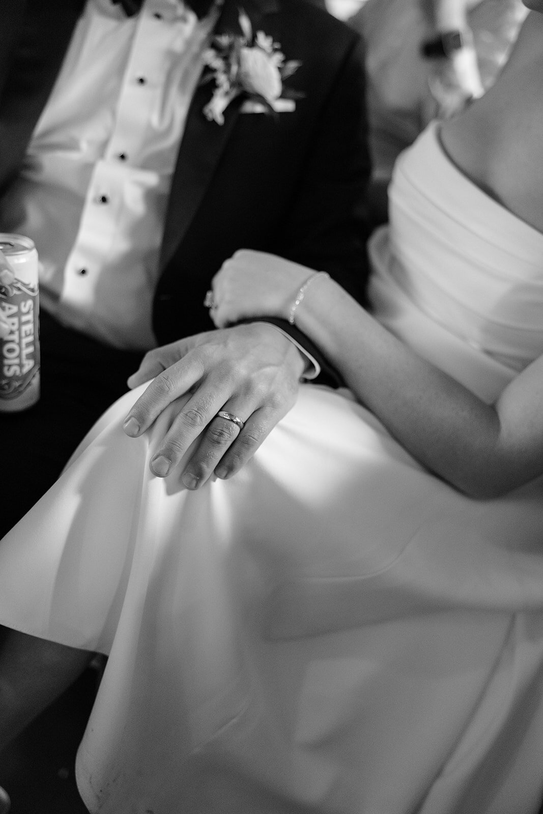loui_photography_wayzata_intimate_wedding_jules_matt_-86