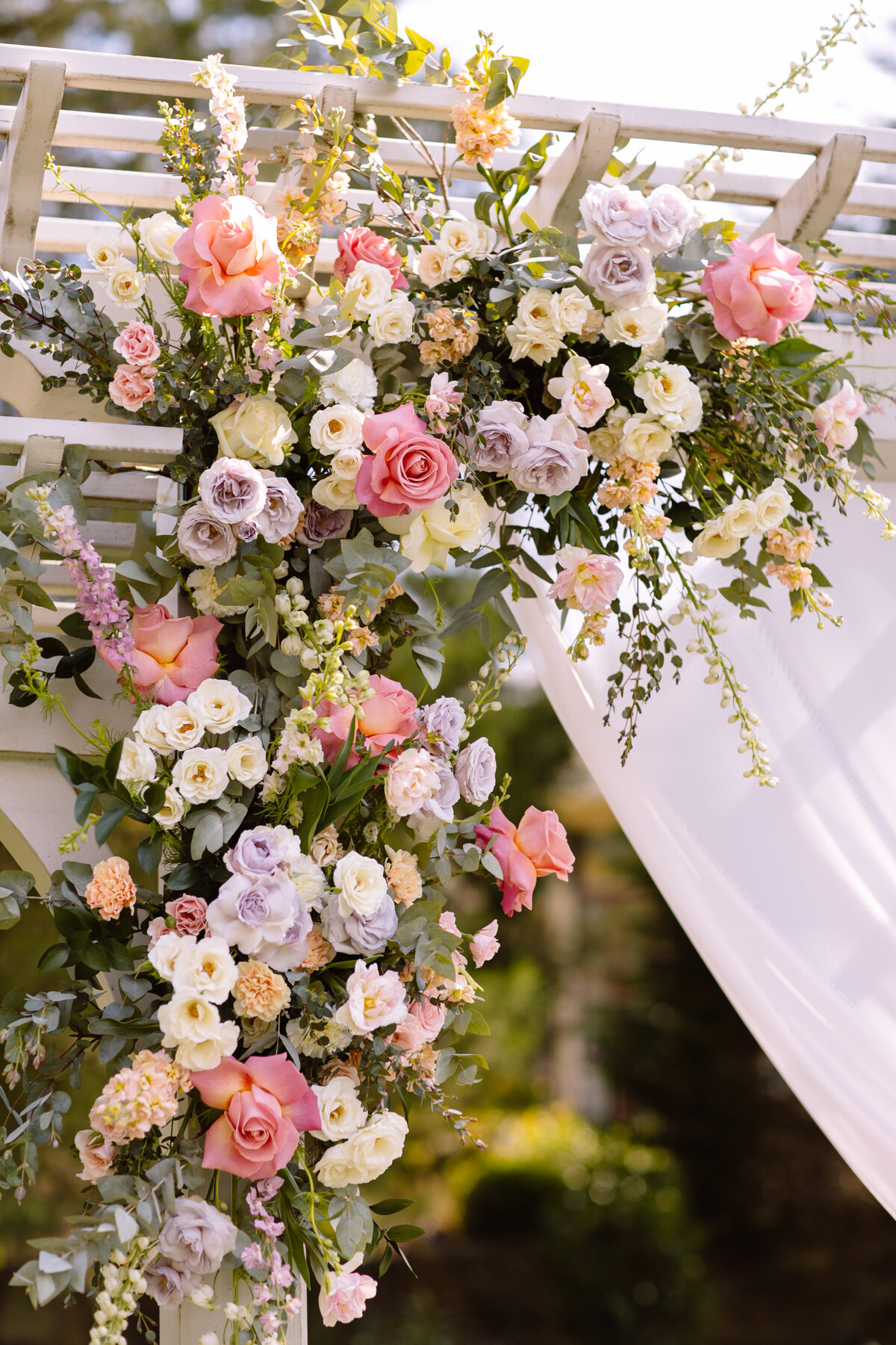 NYC-Hamptons-Philadelphia-Wedding Planner-Photographer-Kate Neal Photography-Ceremony Florals