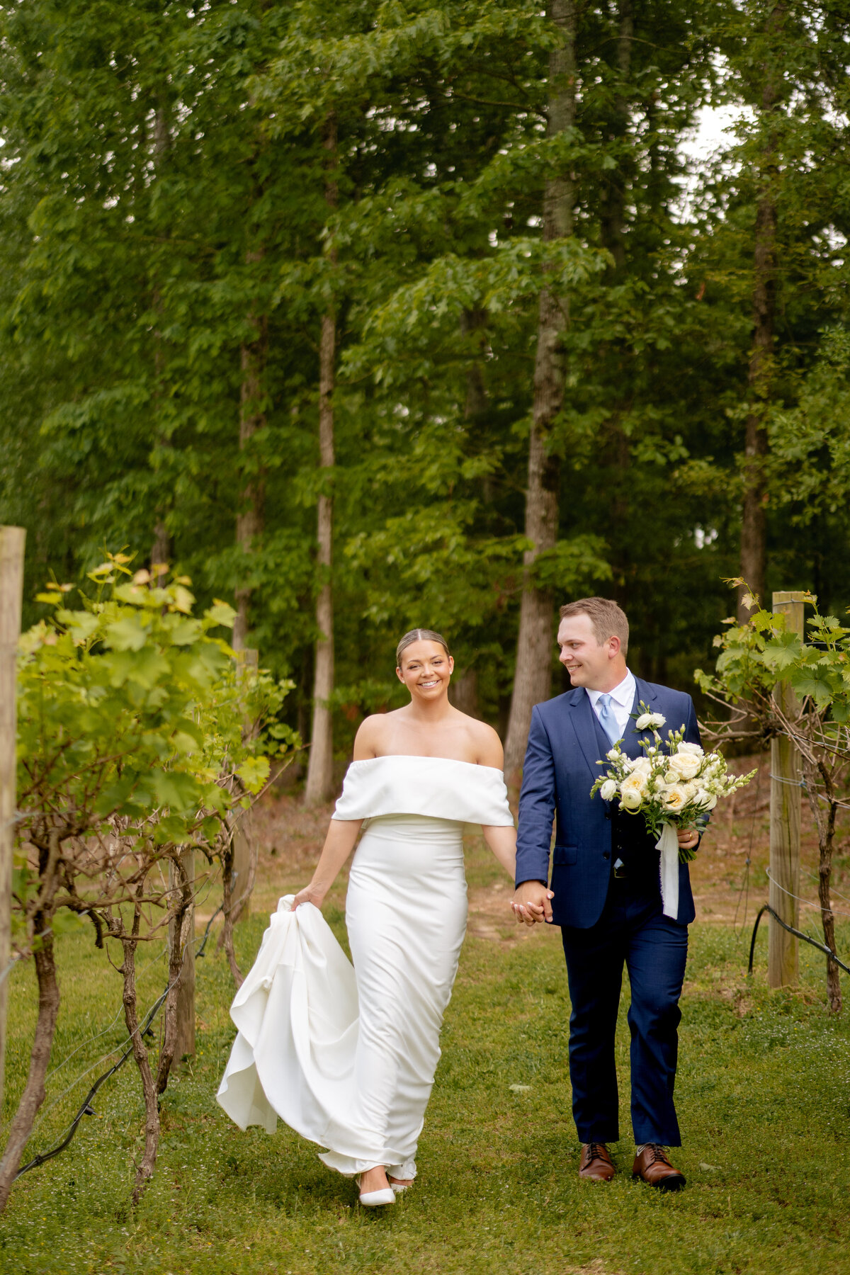 AuroraPhotography_EmmaDylan_KouryFarmsWedding-13