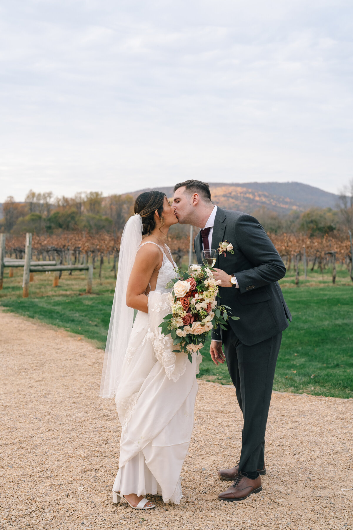 KeswickVineyardsWedding_JenniferFernPhotography_WashingtonDCWeddingPhotographer-340