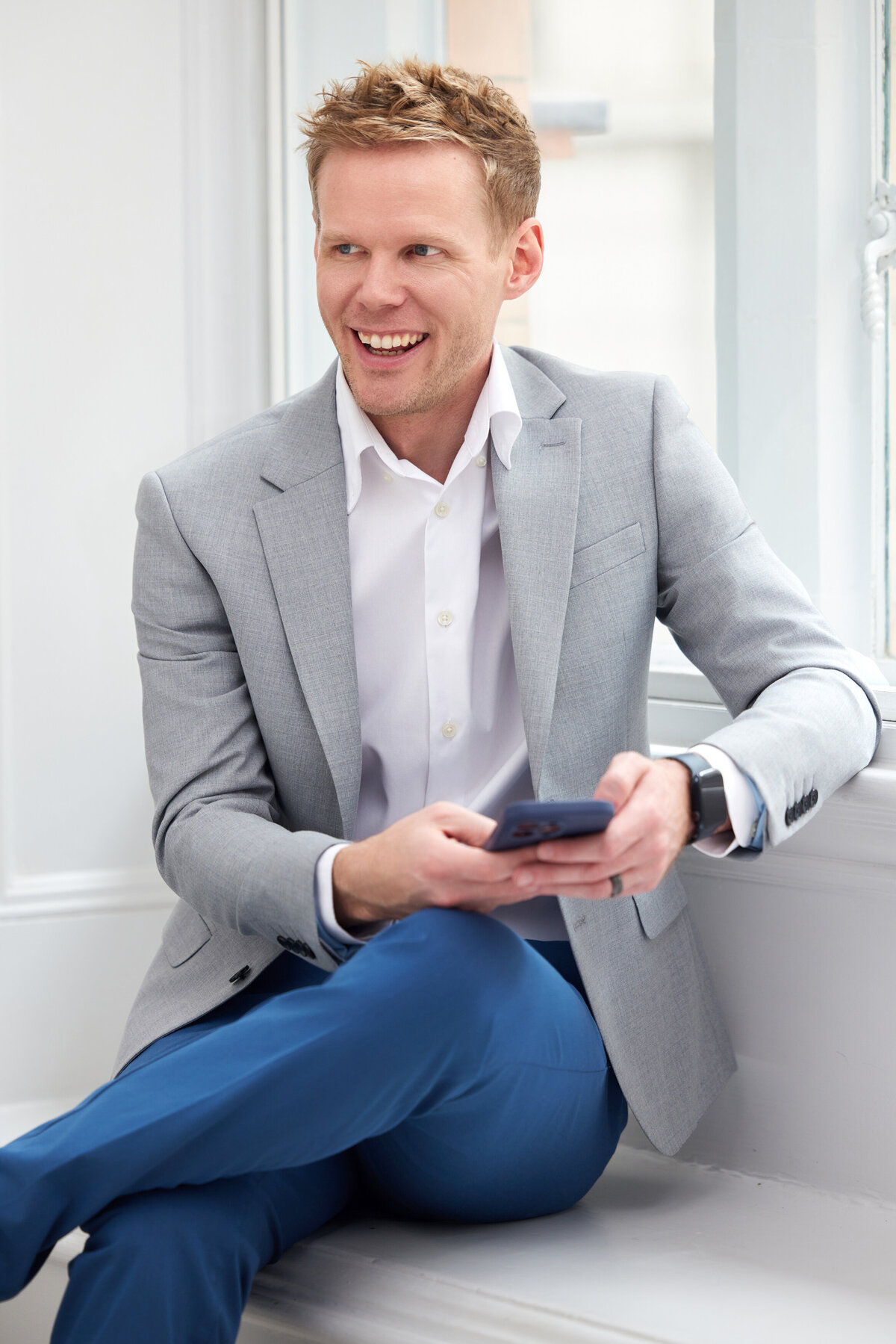 Relaxed Portrait Photographer