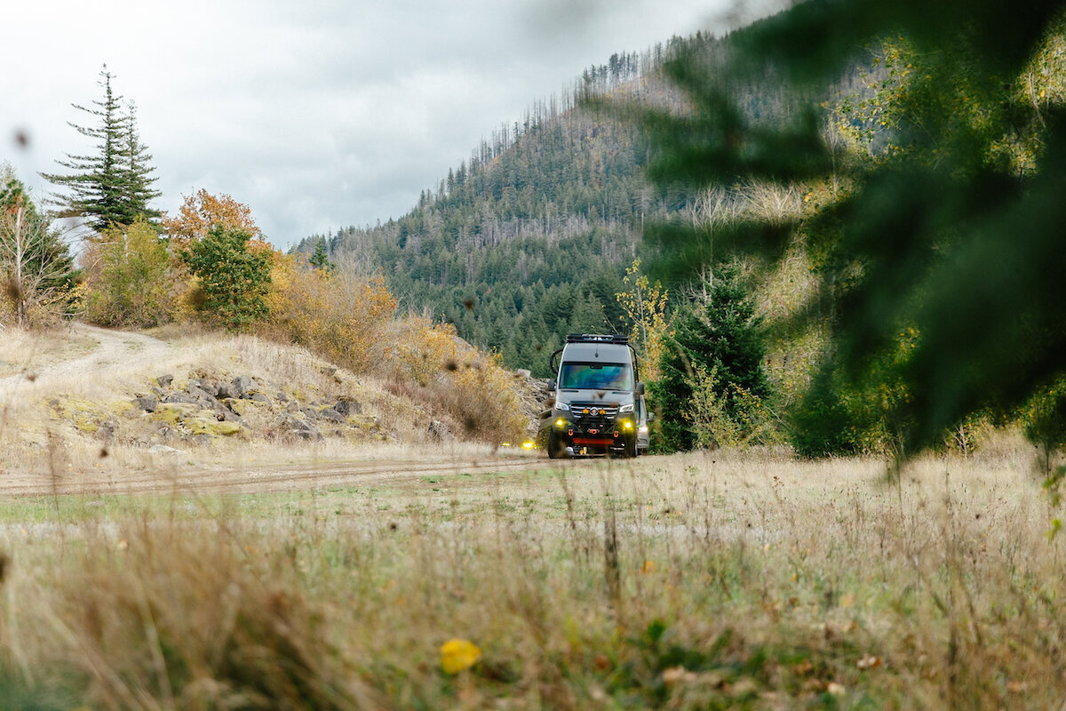 1_SummitSeeker_251013_BMV_#125_SlowFastcreative_1578