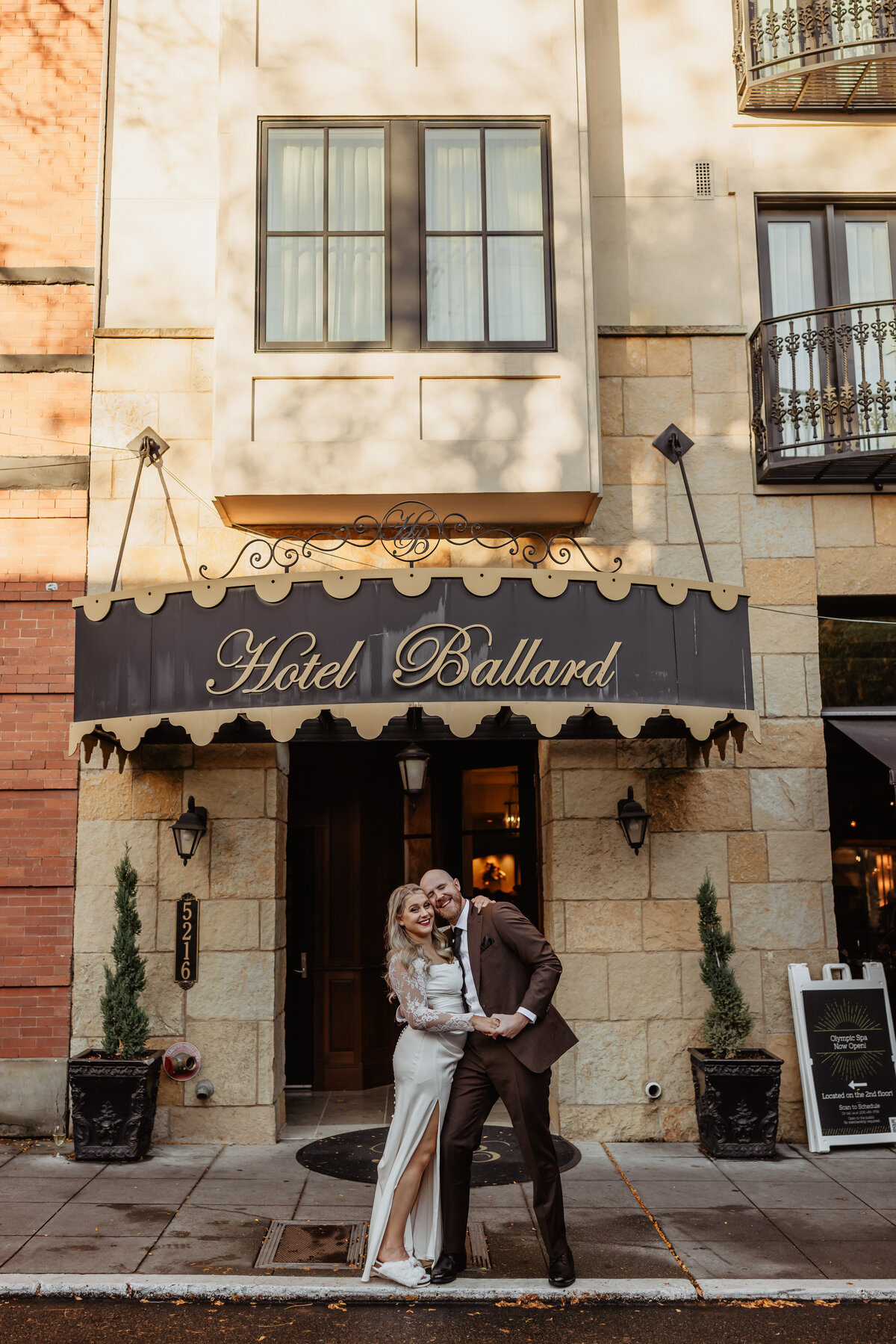 jessica-tyler-olympic-rooftop-pavilion-wedding-920
