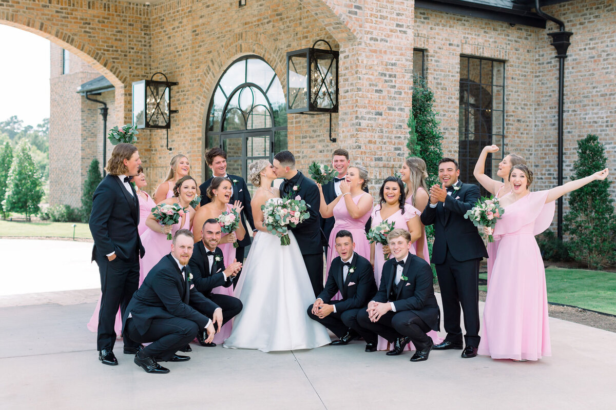 Summer-blush-iron-manor-houston-texas-wedding-23