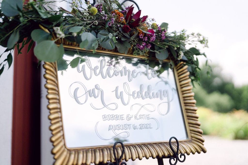 calligraphed-mirror-wedding-welcome-sign