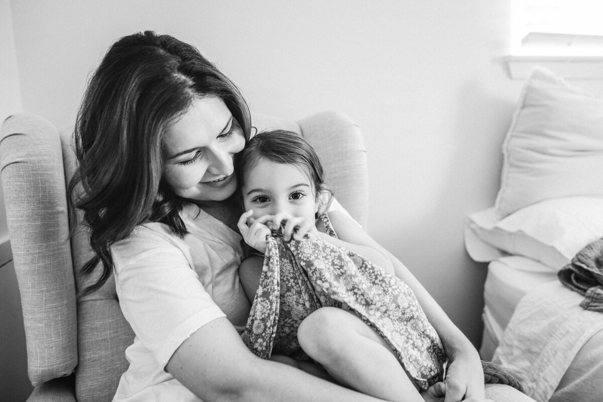 Lindsay-wilson-photography-in-home-newborn-13