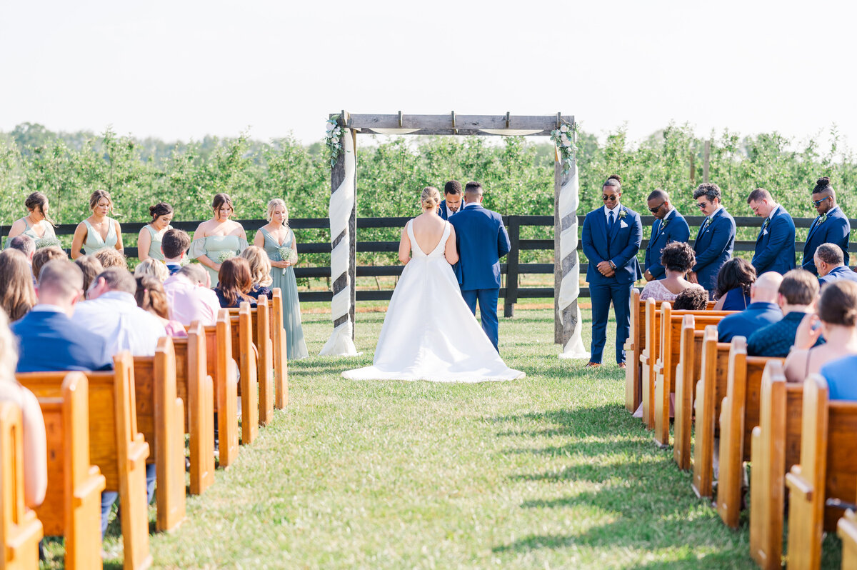 Georgetown Kentucky Wedding-Evans Event Barn-Wedding Venue-Summer Bride _ 0028