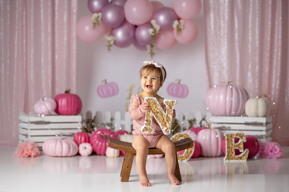 Hampton Georgia cake smash photographer, first birthday photographer in Atlanta, photography studio with props in jonesboro Georgia