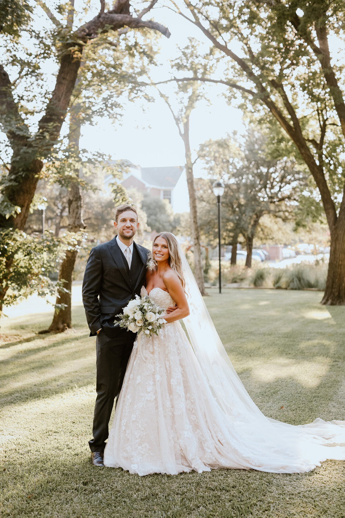 Andrew + Emma Sneak Peaks-25