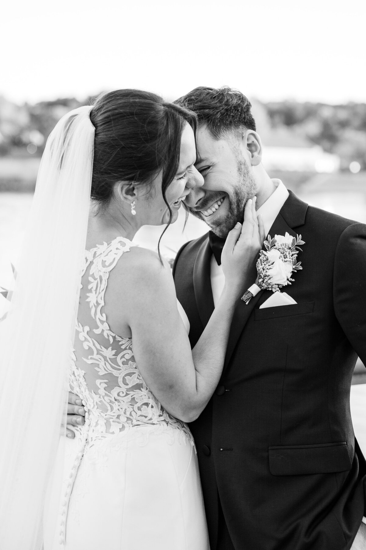 elizabeth-andrew-st-thomas-more-catholic-wedding-photo-35