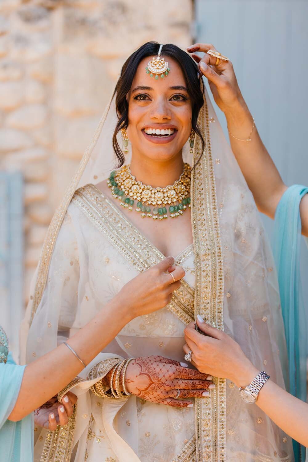 Ian Tasha Luxury Hindi wedding with french accents at Bastide de Marie in Provence - The Bold Americana photography Veronique Lorre florist5