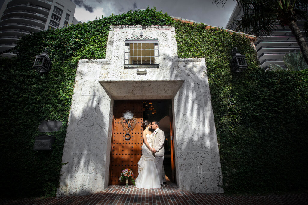 bride-groom-florida-entryway