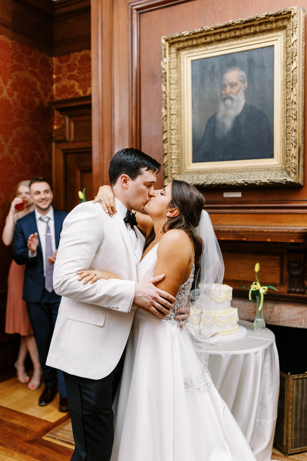 cairnwood-estate-spring-wedding-philadelphia-photographer-reception-party_085