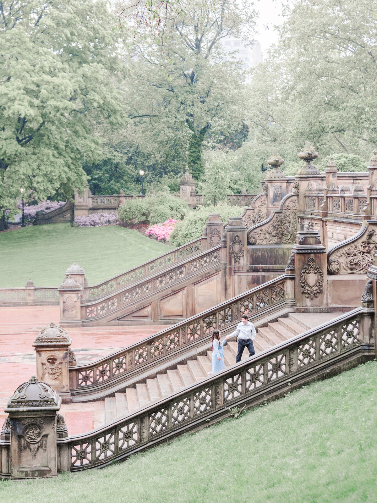 brittany-graf-photography-katie-mattingly-new-york-central-park-public-library-engagement-session-71