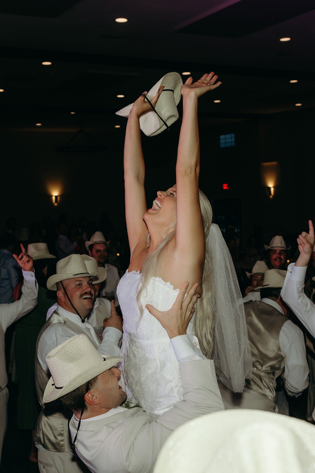 heartfelt-summer-wedding-8