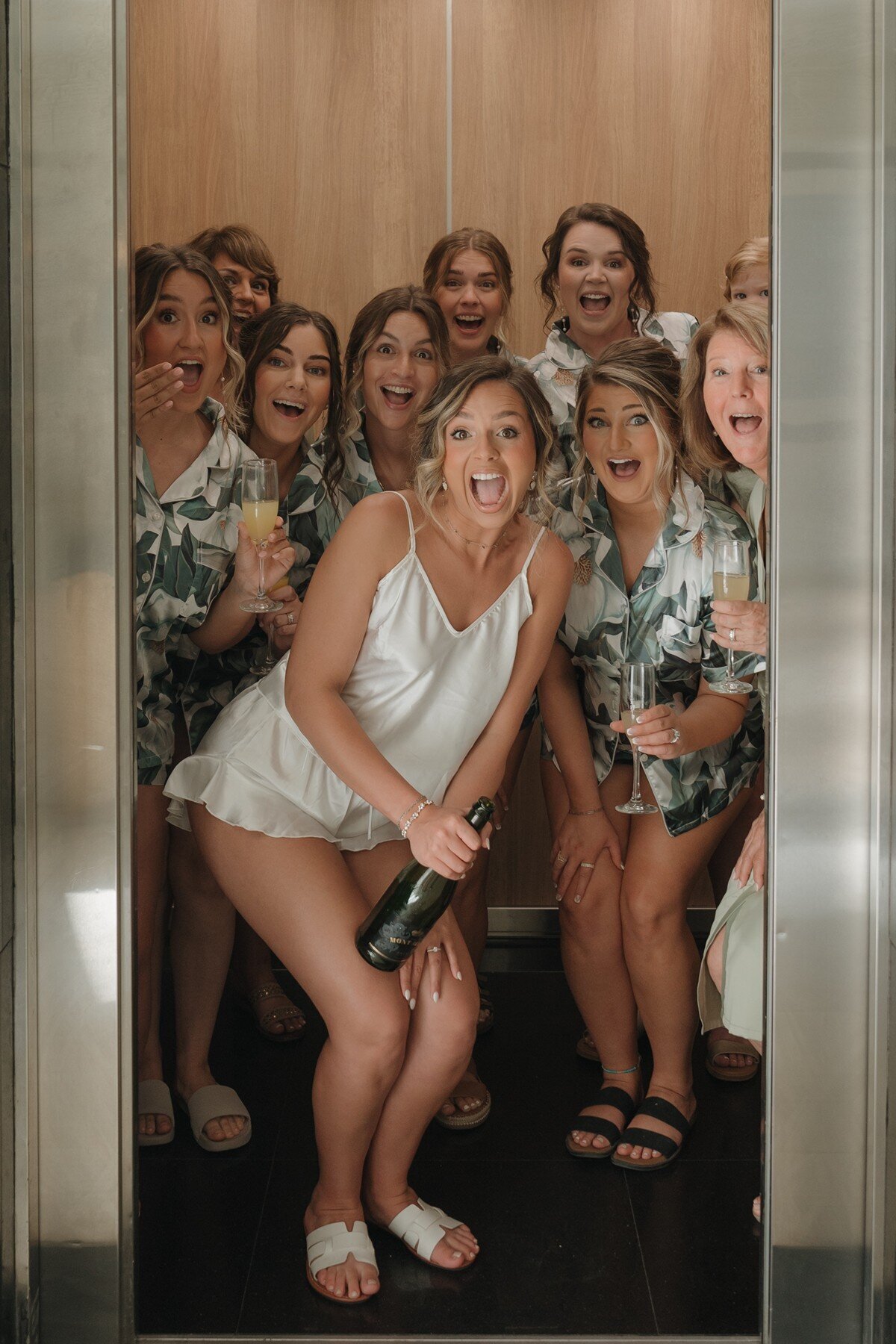 north-carolina-wedding-photographer-stephanie-small-weddings-00100