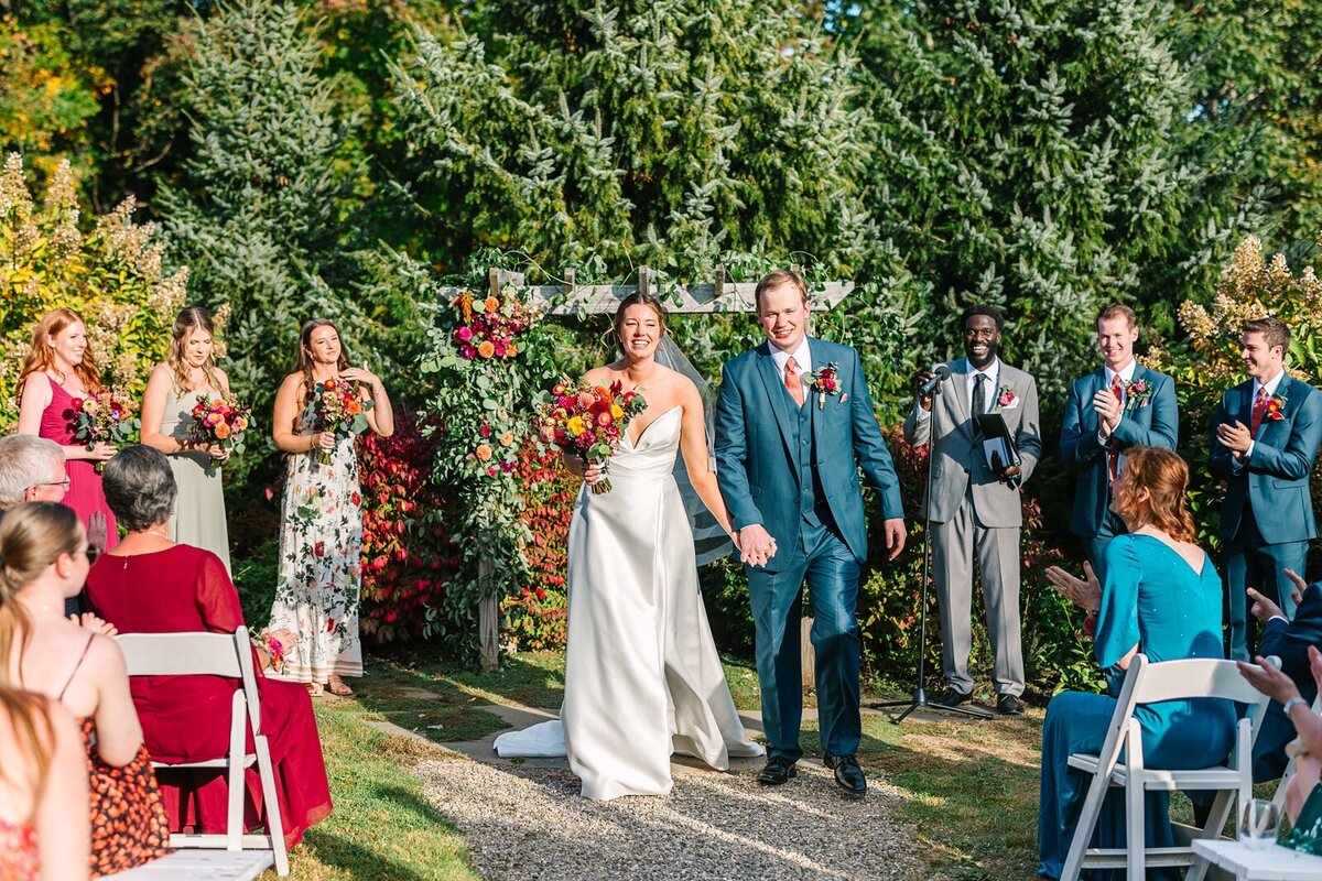 Live_Well_Farm_Colorful_Fall_Wedding_Harpswell_Maine_Photography_0059