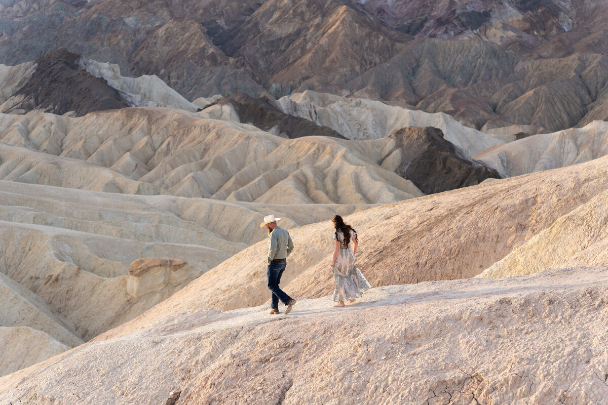 Death-Valley-National-Park-Maternity-Session-9