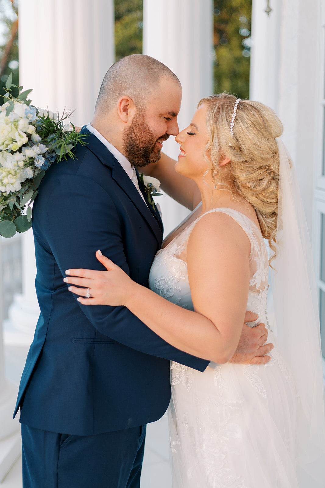 miranda-rose-photo-whitehurst-gallery-elopement-venue-chantilly-chic-celebrations-6