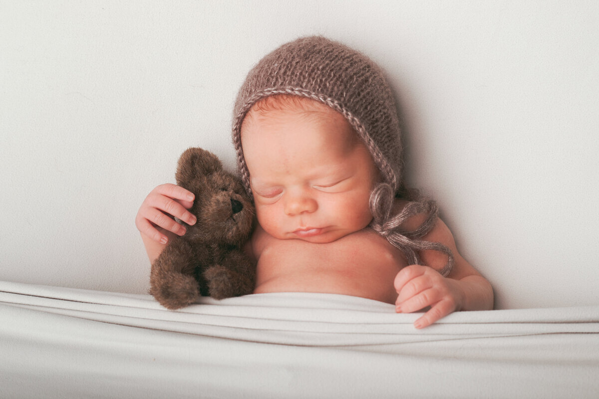 Martina Newport Photography - Shelton Family - Everett Newborn -7