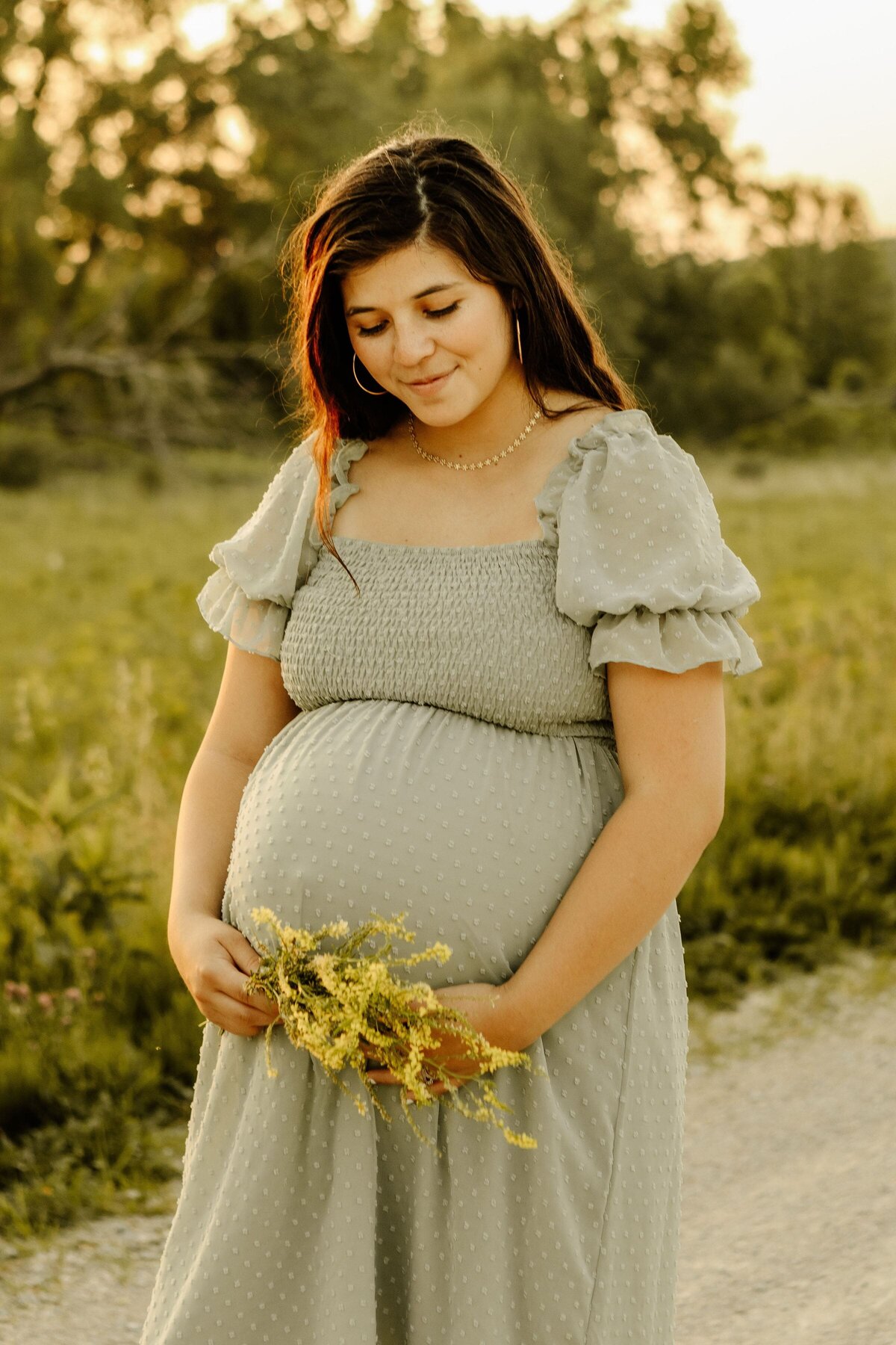 maternity-session-open-field-15