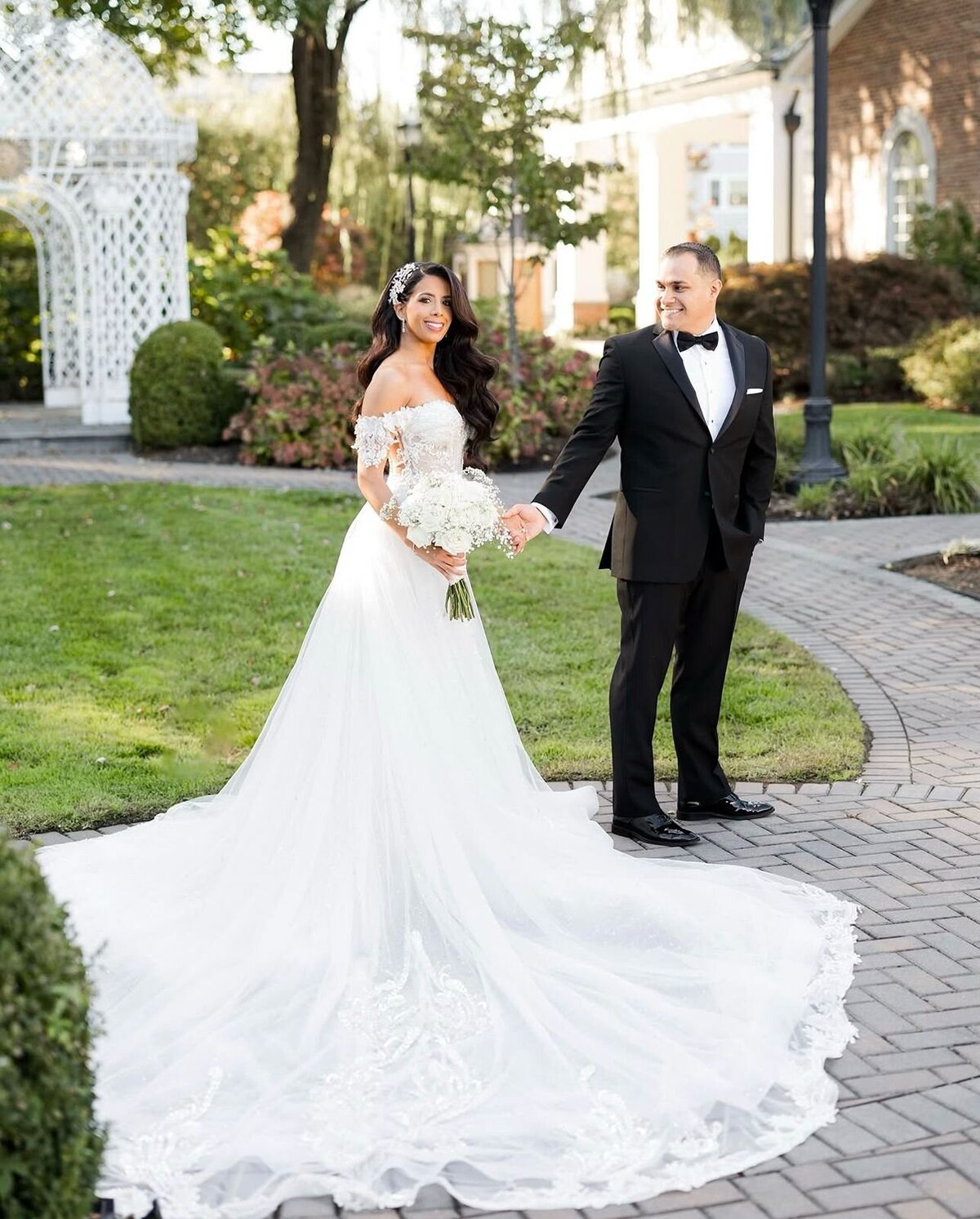 wedding couple at their luxury wedding in new jersey