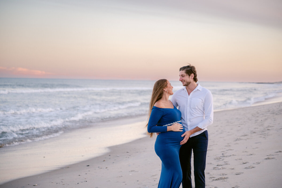 lbi-beach-modern-maternity-session-139