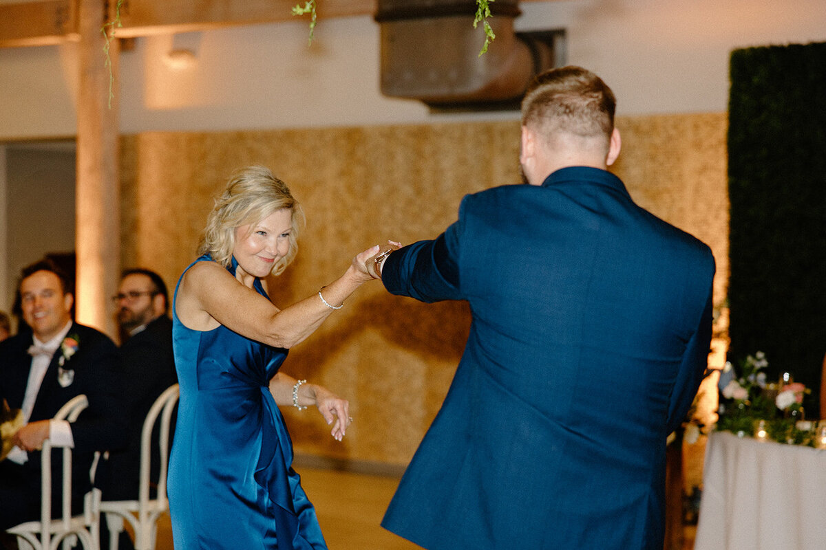 tampa river center wedding photos alexisbedenbaughphotography-119