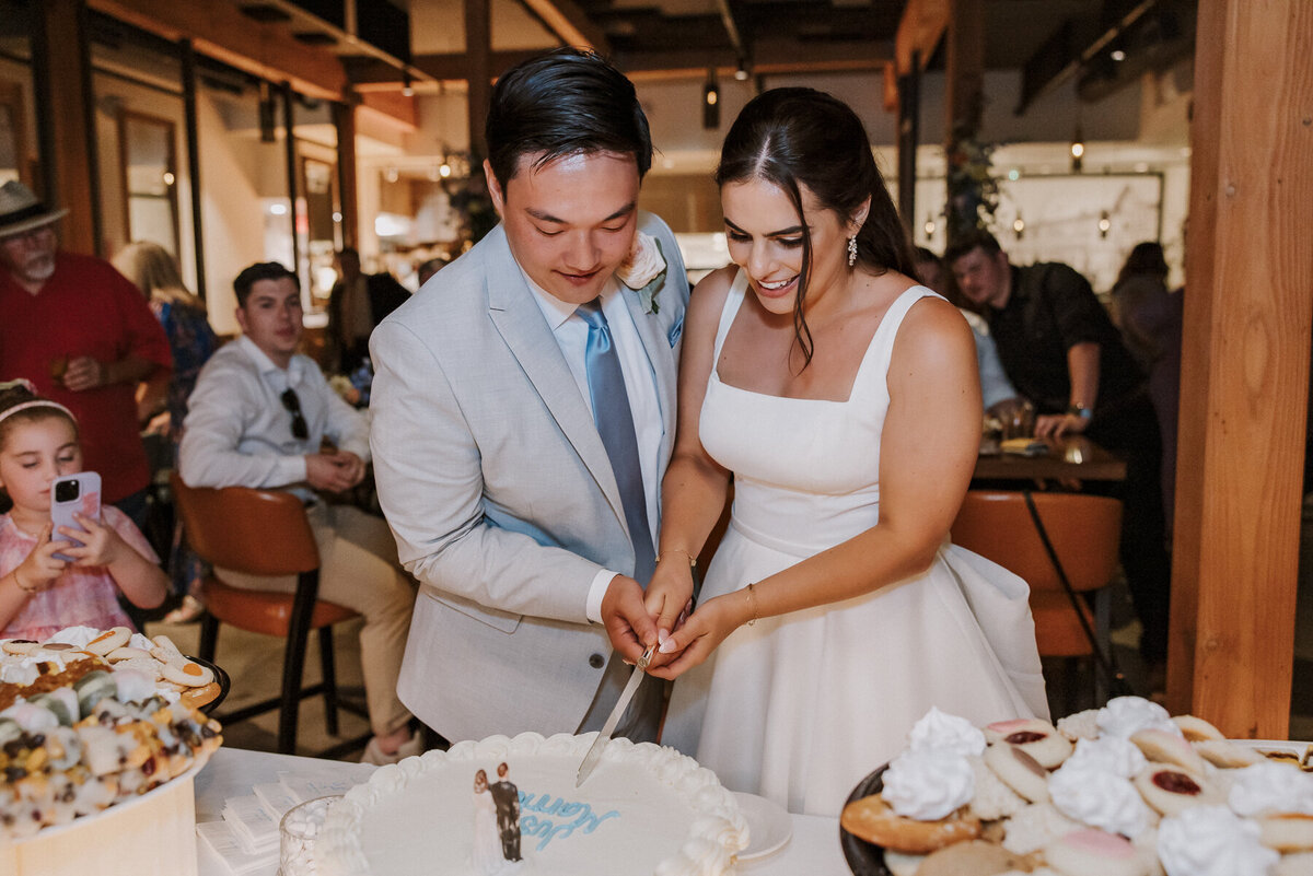 Trani's dockside wedding reception