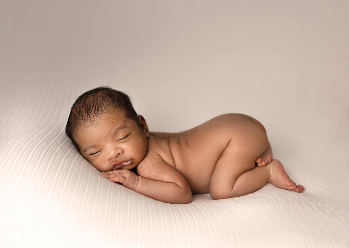best-newborn-photographer-austin-texas-8
