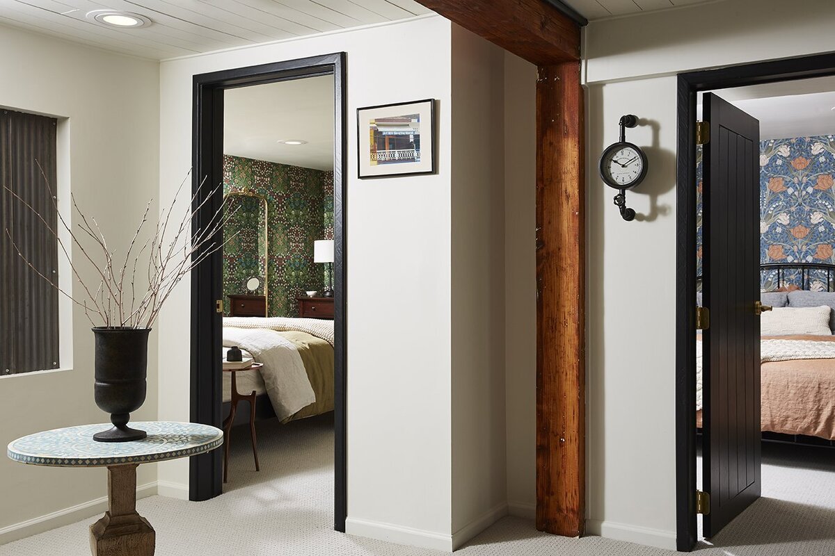 b+6-Linden Hills Bold Beauty