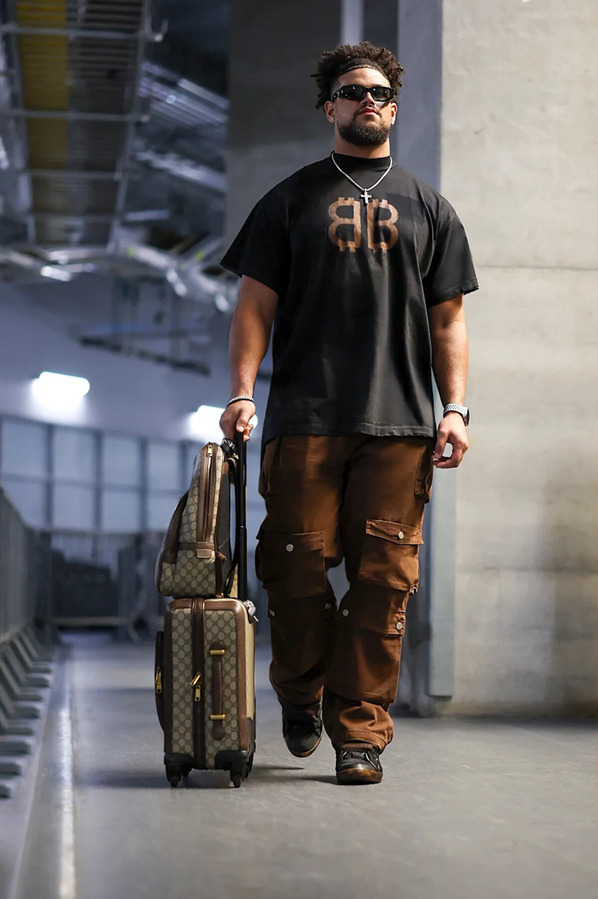 style-nfl-stylist-logan-hall-tampa-buccaneers-balenciaga-fashion-stylist-raina-silberstein