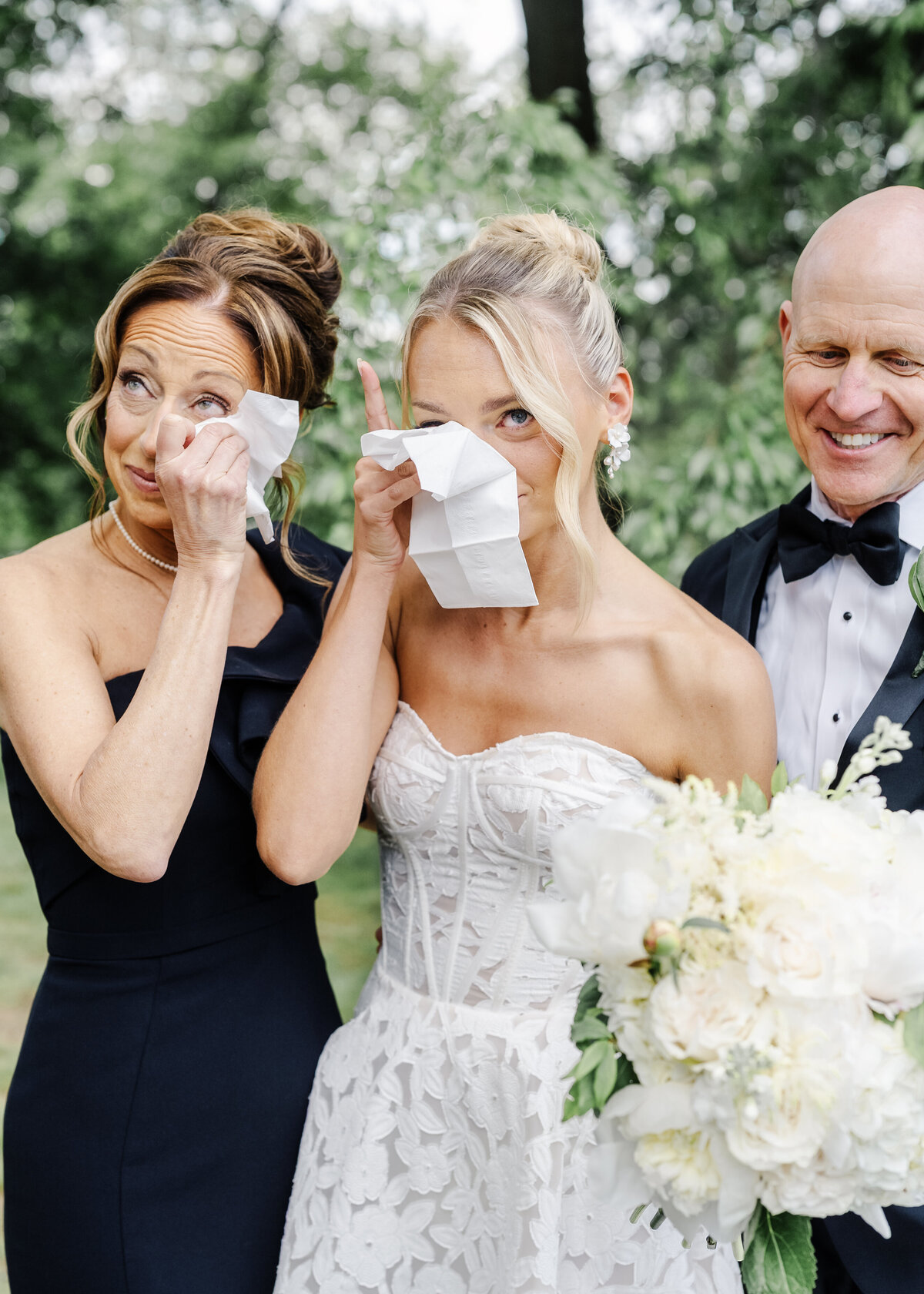 OliviaNoah_WeddingPreview072