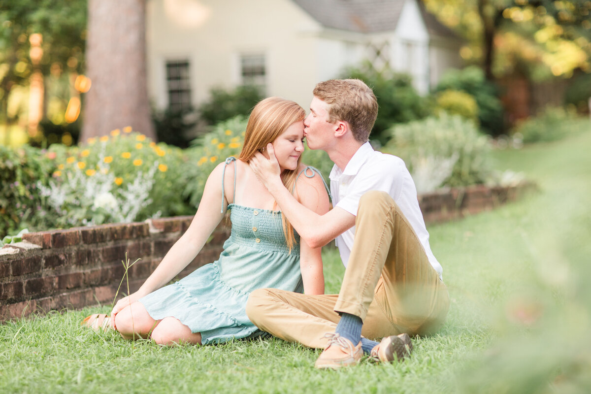 Jennifer B Photography-Weymouth Gardens-Southern Pines-Jackson and Hannah-Engagement-2020-0060