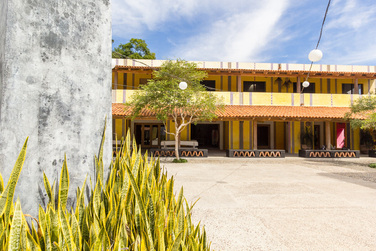 3-Careyes-Mexico-Private-Events-Venues-Plaza-De-Los-Caballeros-del-Sol-8006