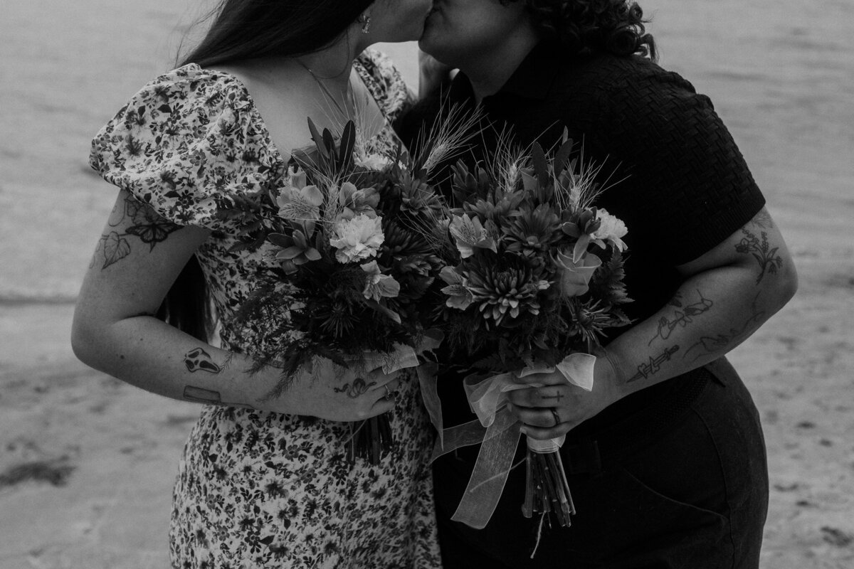 black and white bouquet